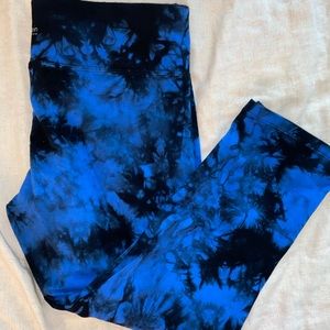 NWOT Blue Tie Dye Calvin Klein Performance legging